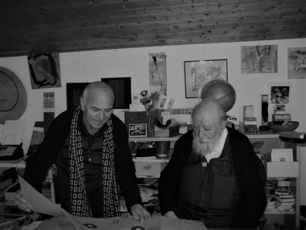 Michel Butor dans son bureau avec l'artiste Youl, Lucinges, 2010 ©Youl